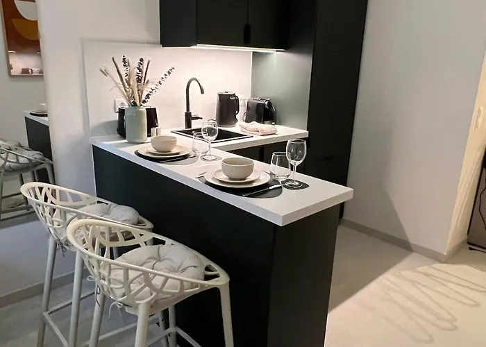 K - Cozy Altbau - Perfect Base Apartment