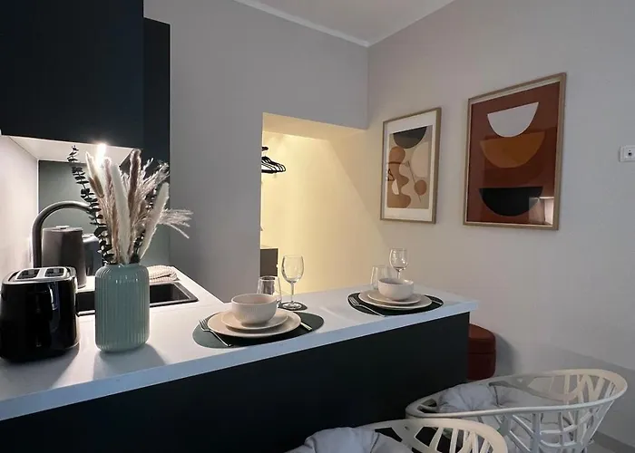 Apartment K - Cozy Altbau - Perfect Base *