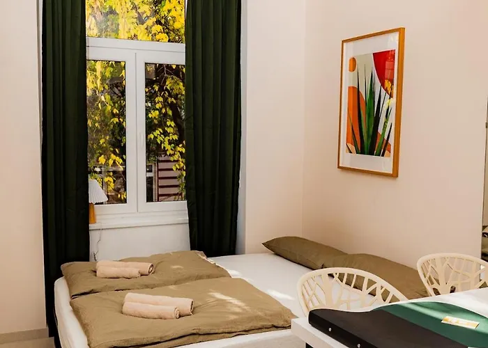 K - Cozy Altbau - Perfect Base Apartment